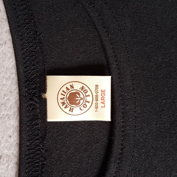 Hawaiian Cotton Black Pattern T-shirt - Picture 2 of 4